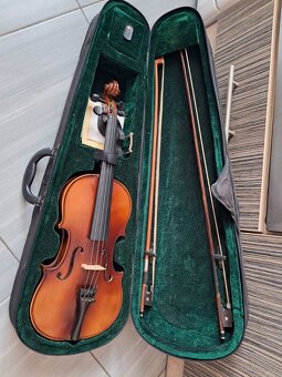 Prodám housle celé - 2