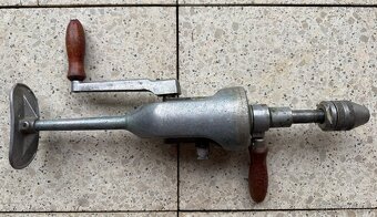 Ruční vrtačka "hruďová" ČSSR - 2