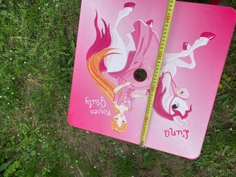 Dětský stolek a židle - 2