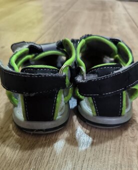 Sandály a tenisky vel. 32 - 2