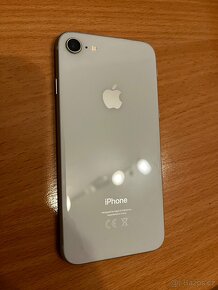 Apple iPhone 8 64GB - 2