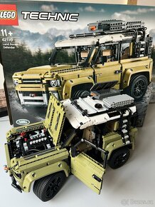 LandRover Defender LEGO Technic 42110 - 2