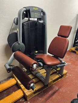 Předkopávaní Impulse + Zakopávaní v sedě Technogym - 2