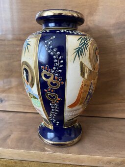 Čínská porcelánová váza, smalt - 2