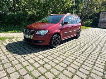 VW Touran 2.0TDI DSG 7mist - 2
