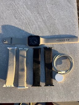 Apple Watch 5 44mm - 2