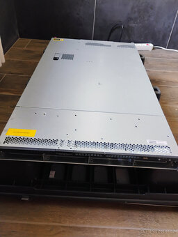 2x server HPE ProLiant DL360 Gen9 v4 28-Core 2.40 GHz2 - 2