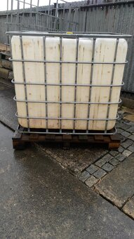 Prodám IBC nádrž 1000 l - 2