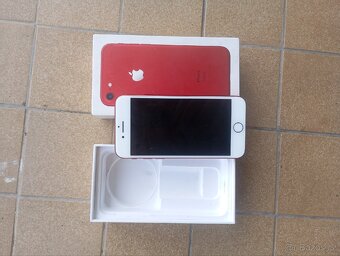 iPhone 7 červený - 2