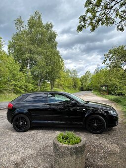 Audi A3 Sportback 1.6 MPI 75 kW, černá metalíza - 2