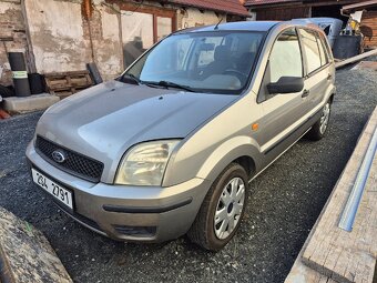 Ford Fusion 1,4 benzín - 2