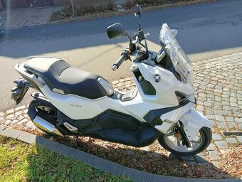 Skútr Sym ADX 125 L/C ABS - 2