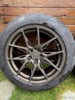 Sada alu kol Arceo se zimními pneu 235/55 R19 - 2