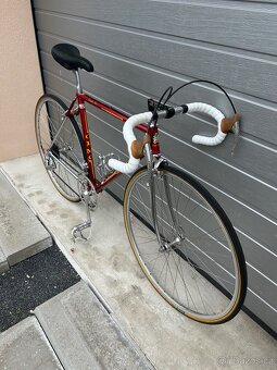 Retro silnička Olmo - 2