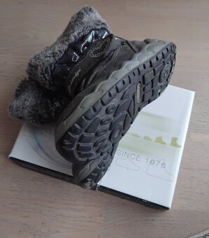 Dívčí zimní boty zn. Primigi vel. 25 - 2