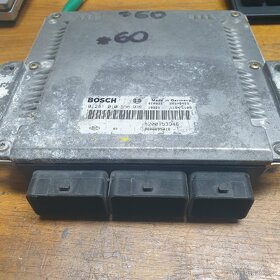 0281010556 řídící jednotka motoru s zrušeným imobilizérem - 2