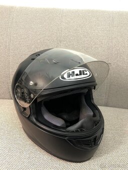 HELMA NA MOTORKU HJC CS-15 black - 2