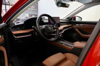 Škoda superb L x K 2.0tdi červená - 2