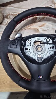 VOLANT BMW E90M padla alcantara - 2