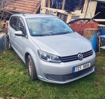 Auto na náhradní díly - 2