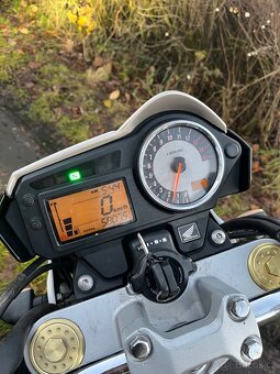 Honda hornet 600 2005 - 2