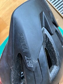 Cyklistická helma Specialized; 52-57cm - 2