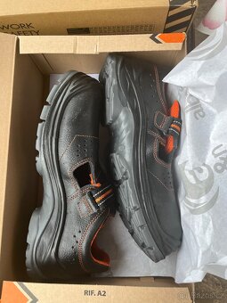 Nová pracovní obuv vel.41 - 2