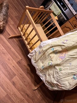Dětská dřevěná postylka - 2
