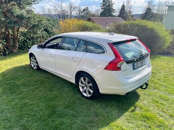 VOLVO V60 2.0 D3 110 kW ČR NOVÁ STK - 2