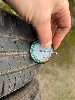 Pneu 165/65/14 - 2