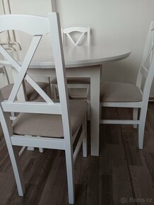 Jídelní stůl s židlemí 4+1 - 2