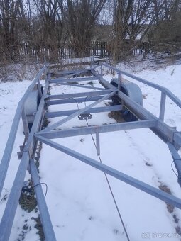 Speciální přívěs 2000kg - 2