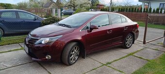 Toyota Avensis - 2