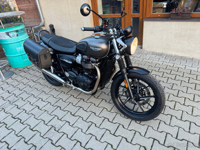 Triumph Street Twin - 2