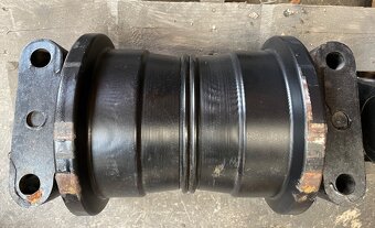 Pojezdové rolny Kobelco/Volvo 30-40 tun - 2