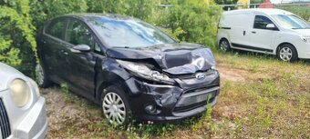 Ford Fiesta 1,25i 44 kw.r.v.2011 .5dv ,klima - 2