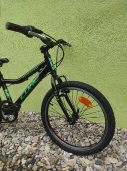 Značkové dětské kolo CORE NIPPER 20" (černá/zelená) - 2