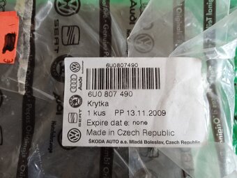 krytka nárazníku pravá Škoda Felicia -1297 6U0807490 - 2