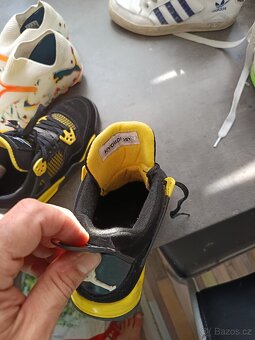 jordan 4 yellow thunder - 2