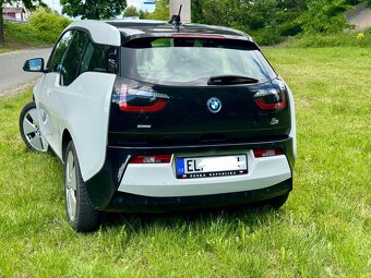 Prodám BMW i3 REX najeto jen 27500 km - 2