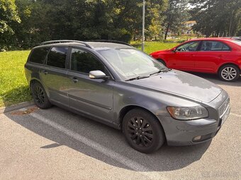 Volvo V50 2.0 D 2004 na opravu nebo náhradní díly - 2