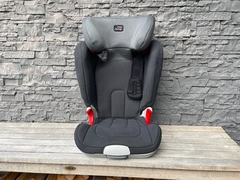 Dětská autosedačka Britax Romer (15-36kg) - 2