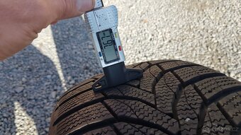 Zimní pneu 225/50R18 Nexen 7mm - 2