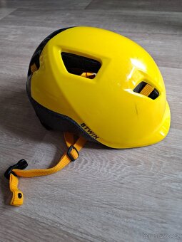 Prodám dětskou cyklistickou helmu – TOP Stav - 2