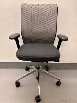 Kancelářská židle Vitra ID Mesh - 2