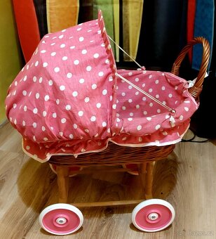 Proutěný kočárek - 2