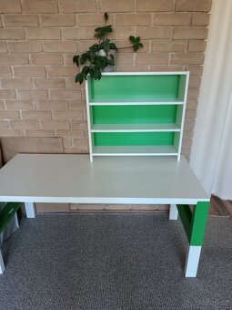 dětský psací stůl PAHL IKEA s poličkou bílo-zelený - 2