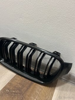 Černé ledvinky na BMW F30, F31 a F80 - 2