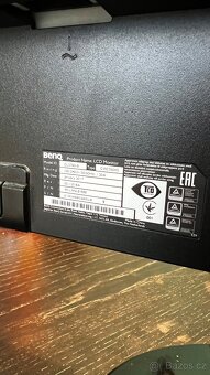 Monitor BenQ 27" Full HD - plně funkční - 2