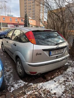 Ford Focus 1.6 16V - 2